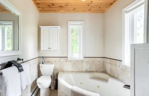 Freehold House | Modern Farmhouse Retreat with Pool in the Scenic Catskills