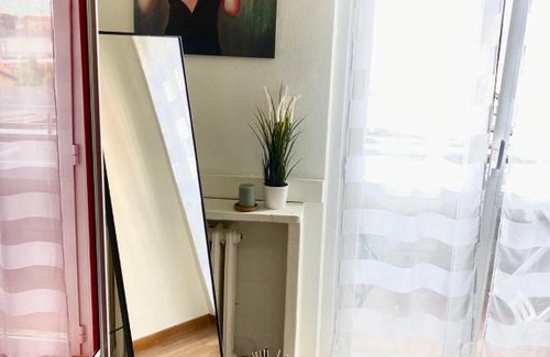 Greco Apartment | Modern Flat Centrale-Bicocca: Pet & Child Friendly Stay