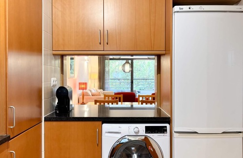 Telheiro Apartment | Modern flat in gated complex with pool