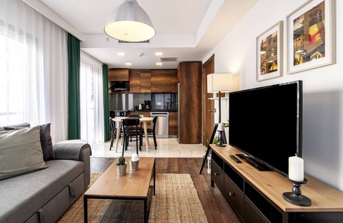 Bomonti Apartment | Modern Flat in Sisli: Ideal for Families with Great Amenities