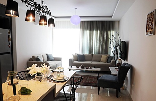 Yenisehir Apartment | Modern Flat w Balcony Near Kyrenia Gate in Nicosia
