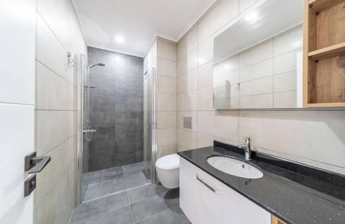 Kargicak Apartment | Trendy Flat with Pool Near New Year Market in Alanya