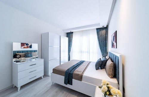 Kargicak Apartment | Trendy Flat with Pool Near New Year Market in Alanya