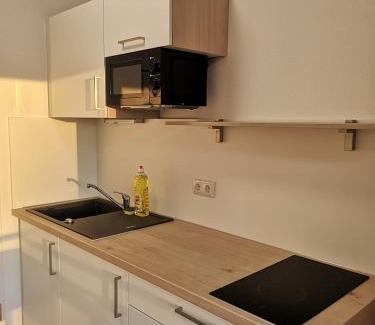 Am Wasserwerk Apartment | Modern Central Flat with WIFI in a Peaceful Setting