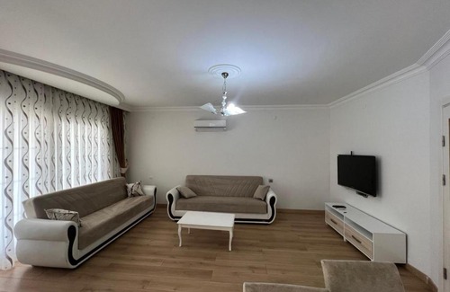 Akbuk Apartment | Stylish Flat with Pool and Sauna in Didim for Families