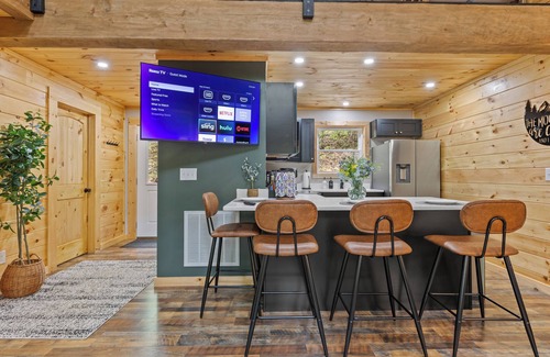Campton Cabin | Modern Forest Cabin w/Hot Tub, Sauna & Firepit near Natural Bridge State Park