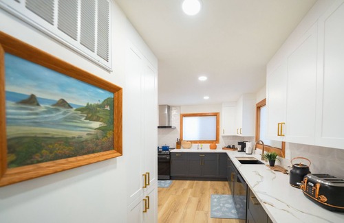 McKinney Estates Cabin | Cozy Forest Cabin with Hot Tub & Family-Friendly Amenities