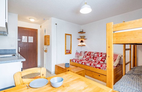 Montgellafrey Apartment | Modern studio 19m², close to slopes and shops, 4 pers