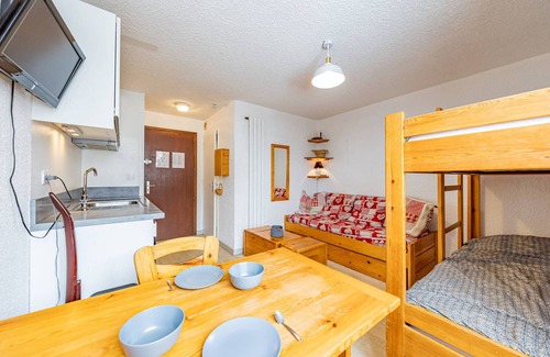 Montgellafrey Apartment | Modern studio 19m², close to slopes and shops, 4 pers