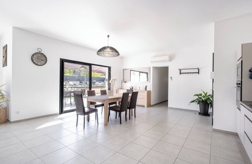 Saint-Romain-en-Viennois House | Pet-Friendly Villa with Pool at Mont Ventoux, Rated 9.8