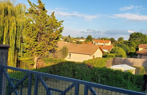 L'Isle-Jourdain Apartment | Contemporary, Well-Equipped Family-Friendly Apartment