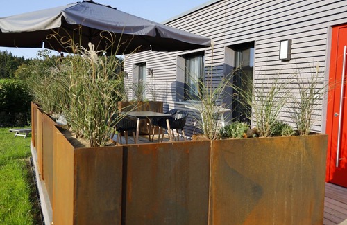 Lauterhofen Apartment | Modern Vacation Home with Terrace and Garden Retreat