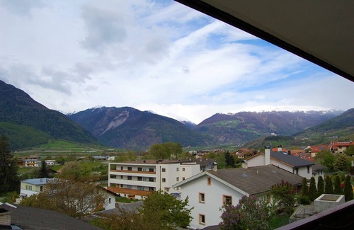 Sluderno Apartment | Stylish Hotel with Parterre Balcony Near City Center