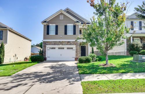 Lake Carolina House | Modern Gem 18 Mi to Downtown Columbia!