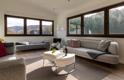 Meschede House | Modern Split-Level Holiday House Near Hennesee - 10/10 Rated