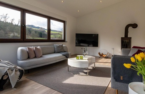 Meschede House | Modern Split-Level Holiday House Near Hennesee - 10/10 Rated