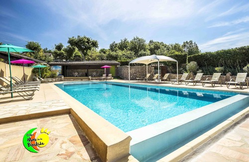 Joyeuse House | Modern Gîte with Pools, Playground & Tree-Lined Village