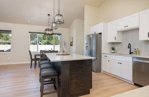 Grand Junction House | Modern Grand Junction Getaway Near Wineries, Hiking Trails and National Monument