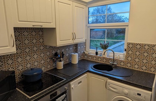 City Centre House | Modern Ground Floor Apartment in Stratford Upon Avon
