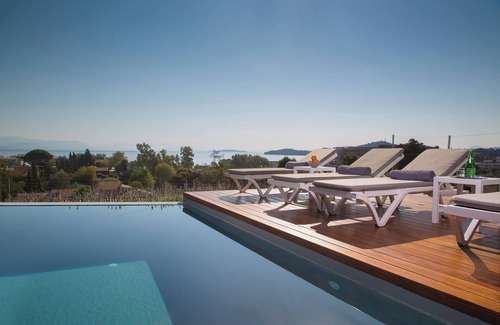 Dassia Villa | Modern Guest House with Private Pool & Beach Views