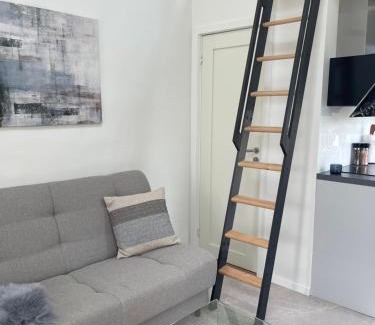 Vaster Apartment | Stylish Guesthouse with Loft and 8.9/10 Review Score
