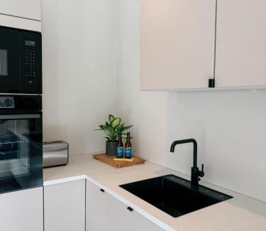 Gravdal Apartment | Modern Haug Retreat: New Child-Friendly Apartment Awaits