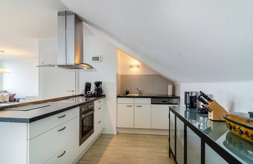 Meersburg Apartment | Modern Apartment with Lake View, Wi-Fi & Balcony - 10/10 Rating