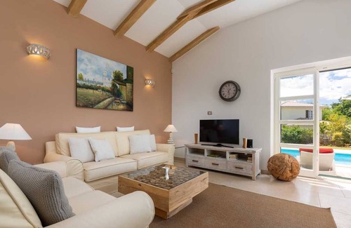 Lasici Villa | Modern holiday home with pool, fully air-conditioned