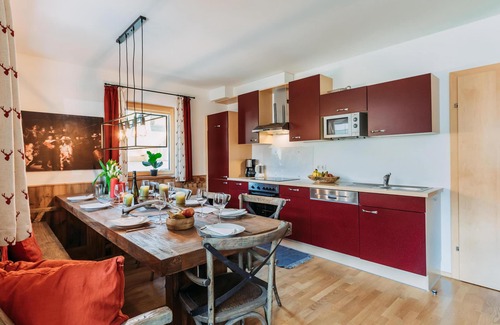 Rauris Apartment | Modern Holiday Home Steps from the Slopes & Family-Friendly