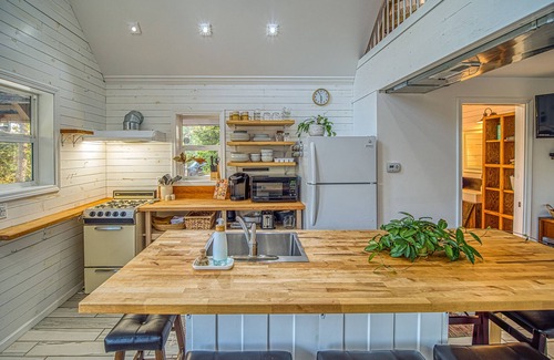 Omaha House | Pet-Friendly Retreat with Pool near Table Rock Lake & Branson