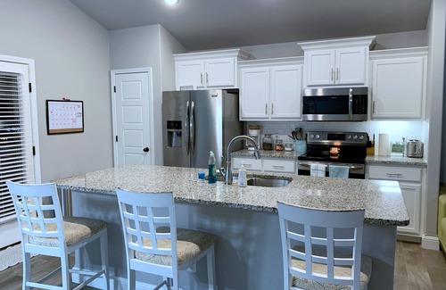 Carl Junction House | Modern Retreat with Firepit, Pool & Family-Friendly Perks
