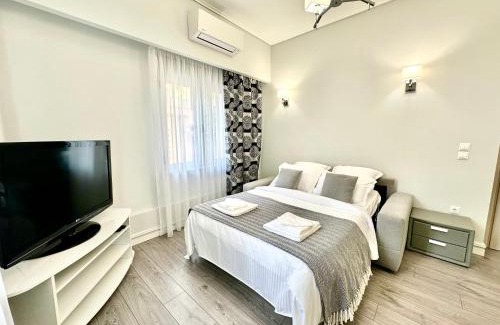 Attiki Apartment | Pet-Friendly Modern Home with 10/10 Guest Reviews