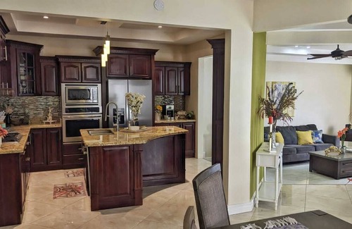 La Garita House | Convenient Home Near Airport with King & Queen Beds