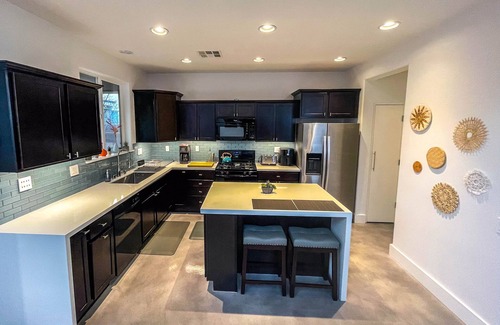 Summerlin South House | Stylish Retreat Near Red Rock with Family-Friendly Amenities