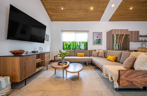 Tamarindo House | Gorgeous Beachside Retreat with Private Pool & Ocean Views