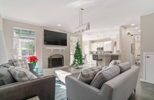 Flower Mound House | Guest Rated 9.8: Home with Heated Pool & Game Room Near DFW