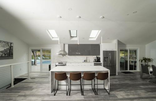 Hamden House | Modern Retreat with Private Heated Pool and Jacuzzi