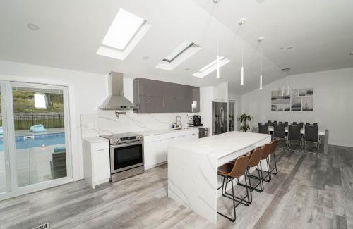 Hamden House | Modern Retreat with Private Heated Pool and Jacuzzi