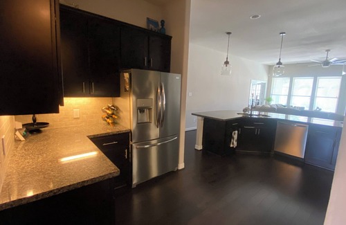 League City House | Contemporary Retreat with Pool for Family Getaways