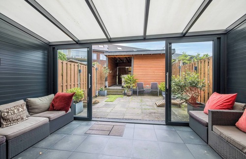 Municipality of Utrecht House | Contemporary Home with Private Garden and Breakfast Included