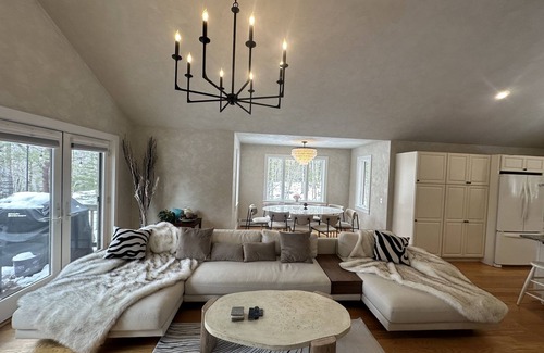 Bar Harbor House | Pet-Friendly Modern House Family Retreat in Bar Harbor