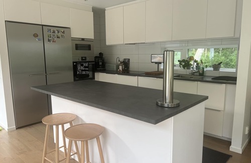 Varberg Municipality House | Coastal Retreat with Pool and Garden, Rated 10/10 by Guests