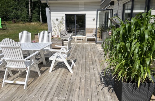 Varberg Municipality House | Coastal Retreat with Pool and Garden, Rated 10/10 by Guests