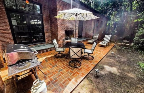 Myers Park House | Discover the Modern House of Charlotte - Family Friendly Stay