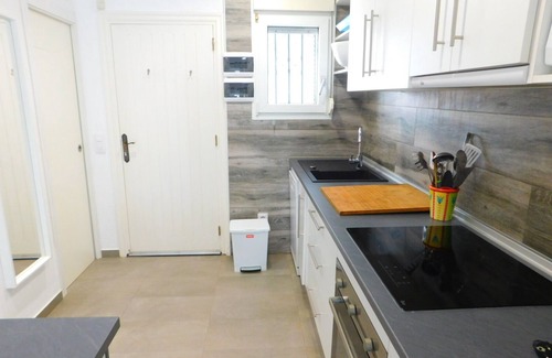Santa Margarida House | Seaside Retreat: Pet-Friendly Home with Spa & Breakfast