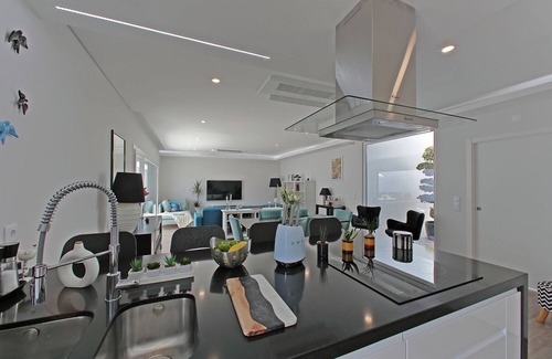 Seixal Villa | Modern House with Heated Pool & Ocean View - Casa do Sul