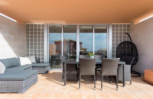 Arenas del Mar House | Elegant Modern House with Private Pool and Ocean Views