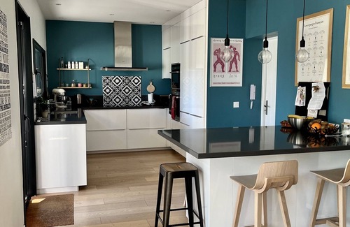 Pessac House | Stylish Retreat with Pool in Pessac - Guest Rated 10/10