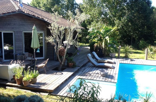 Vallesvilles House | Modern Wood Frame House with Spa Near Toulouse
