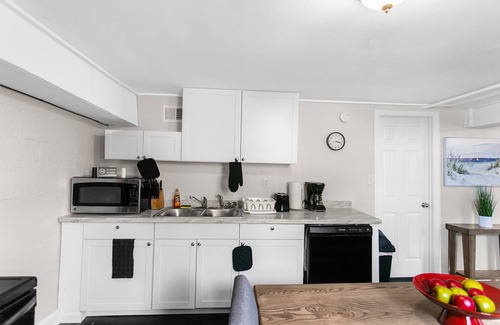 Birmingham Hotel | Modern in Magic City 2 Units